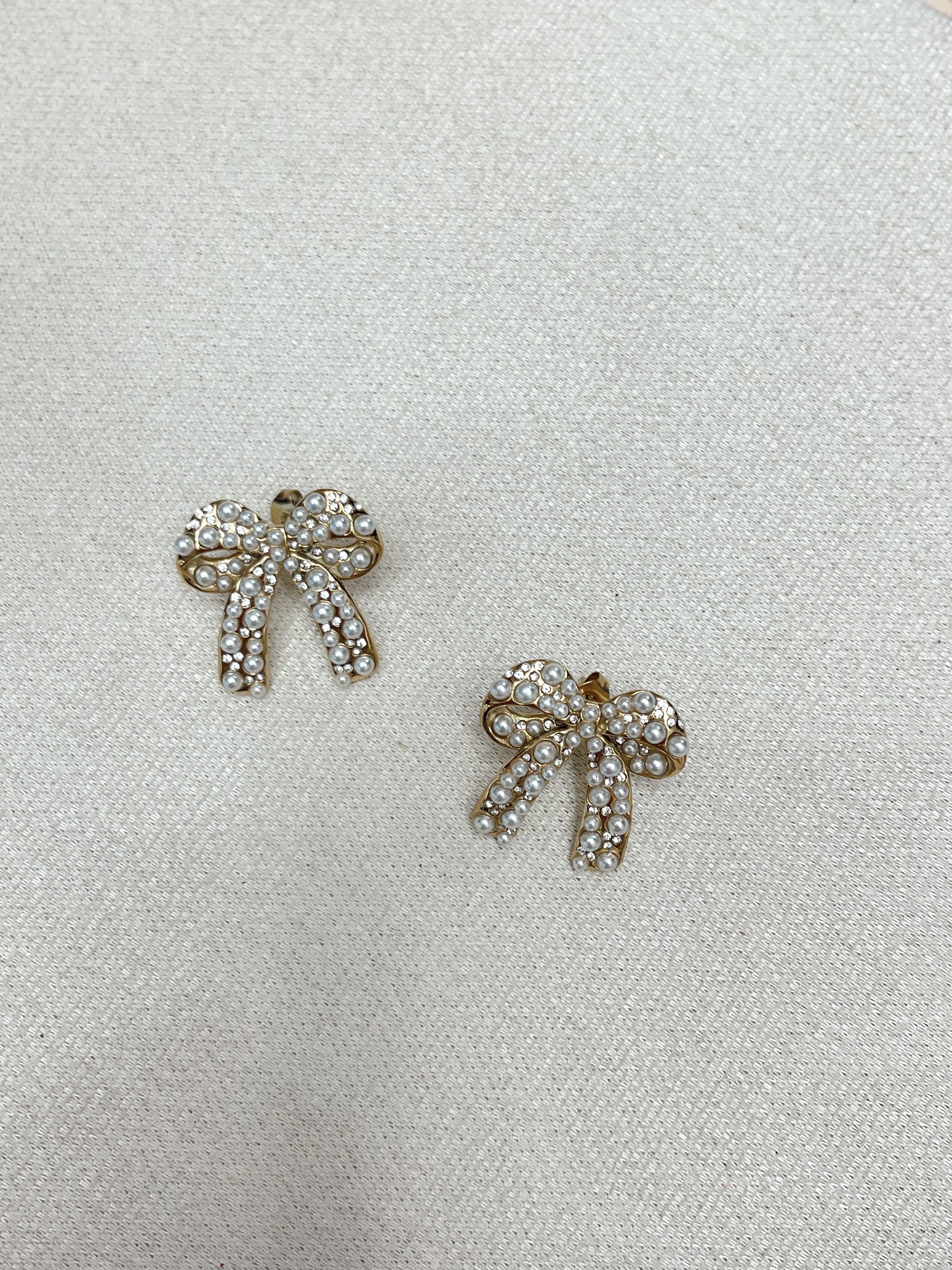PEARL BOW EARRINGS