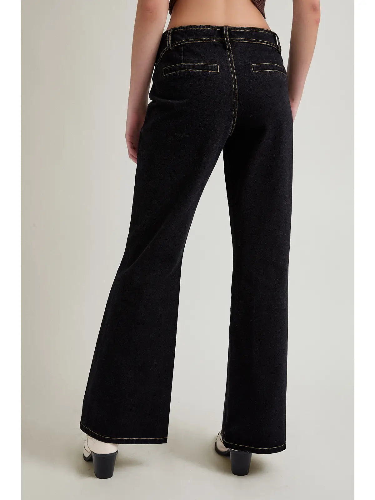 MID-WAIST WESTERN BOOT CUT JEANS