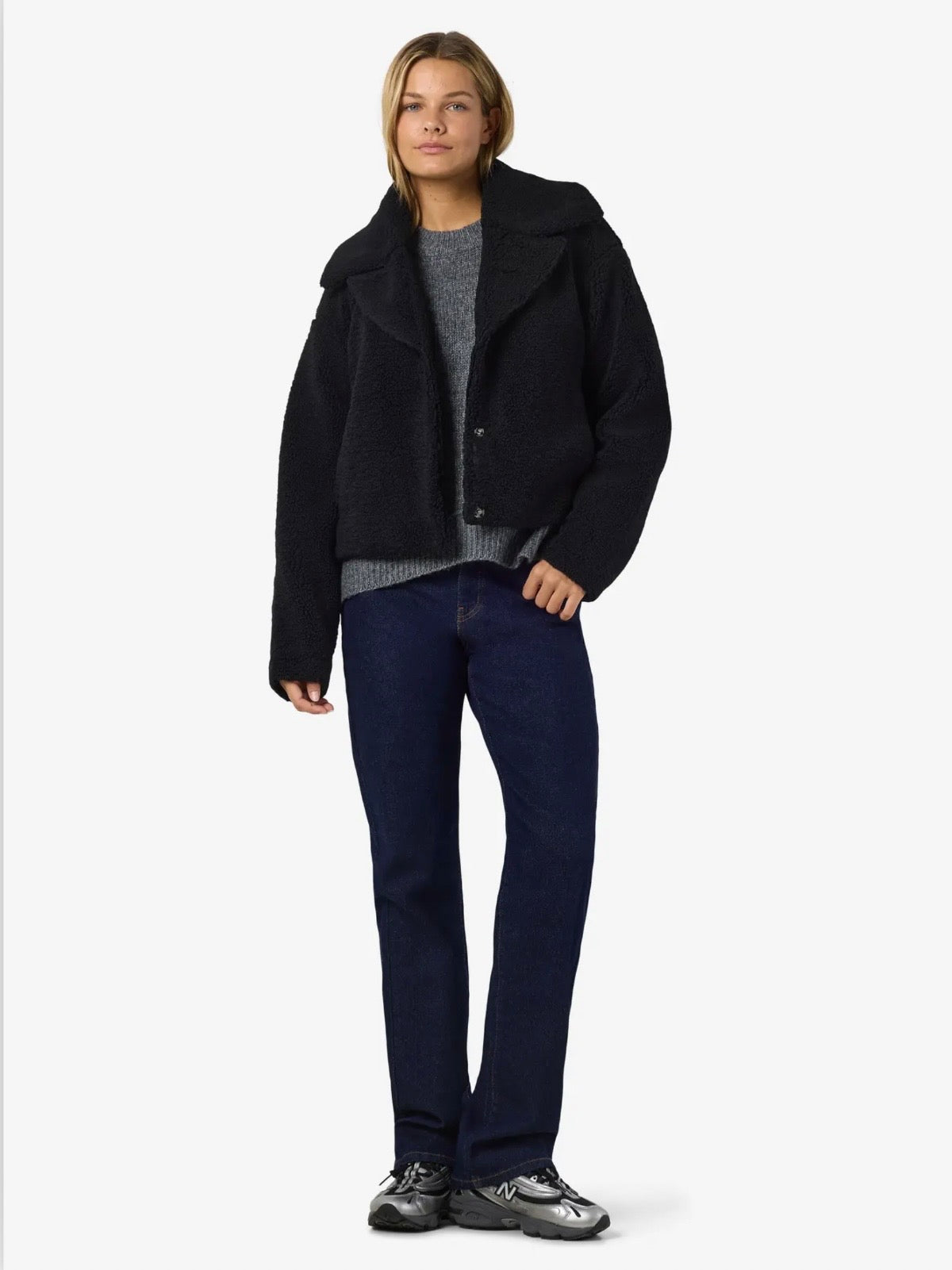 NM NATTI CROP TEDDY JACKET | BIRCH & BLACK