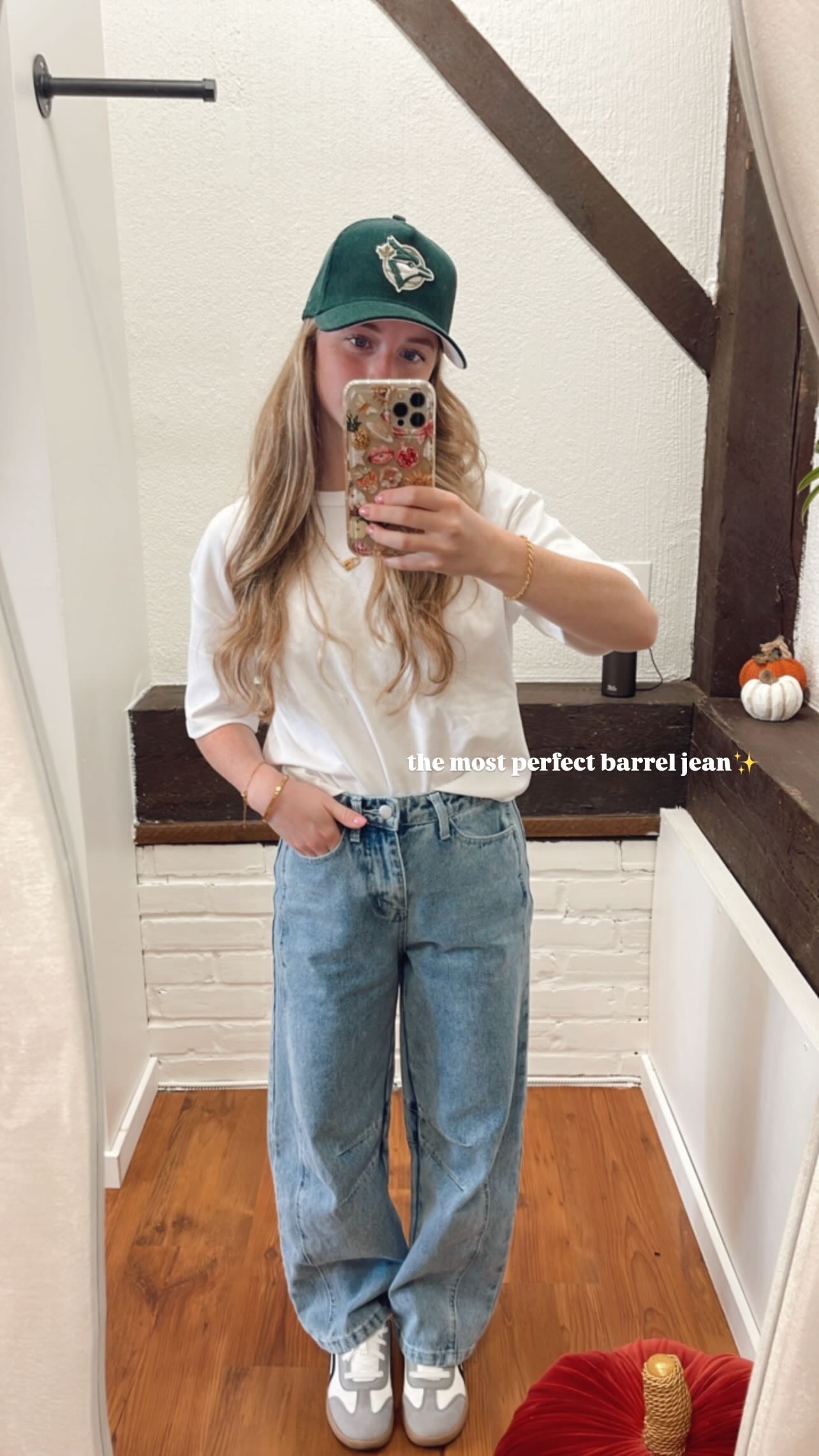 MID-RISE BARREL JEANS