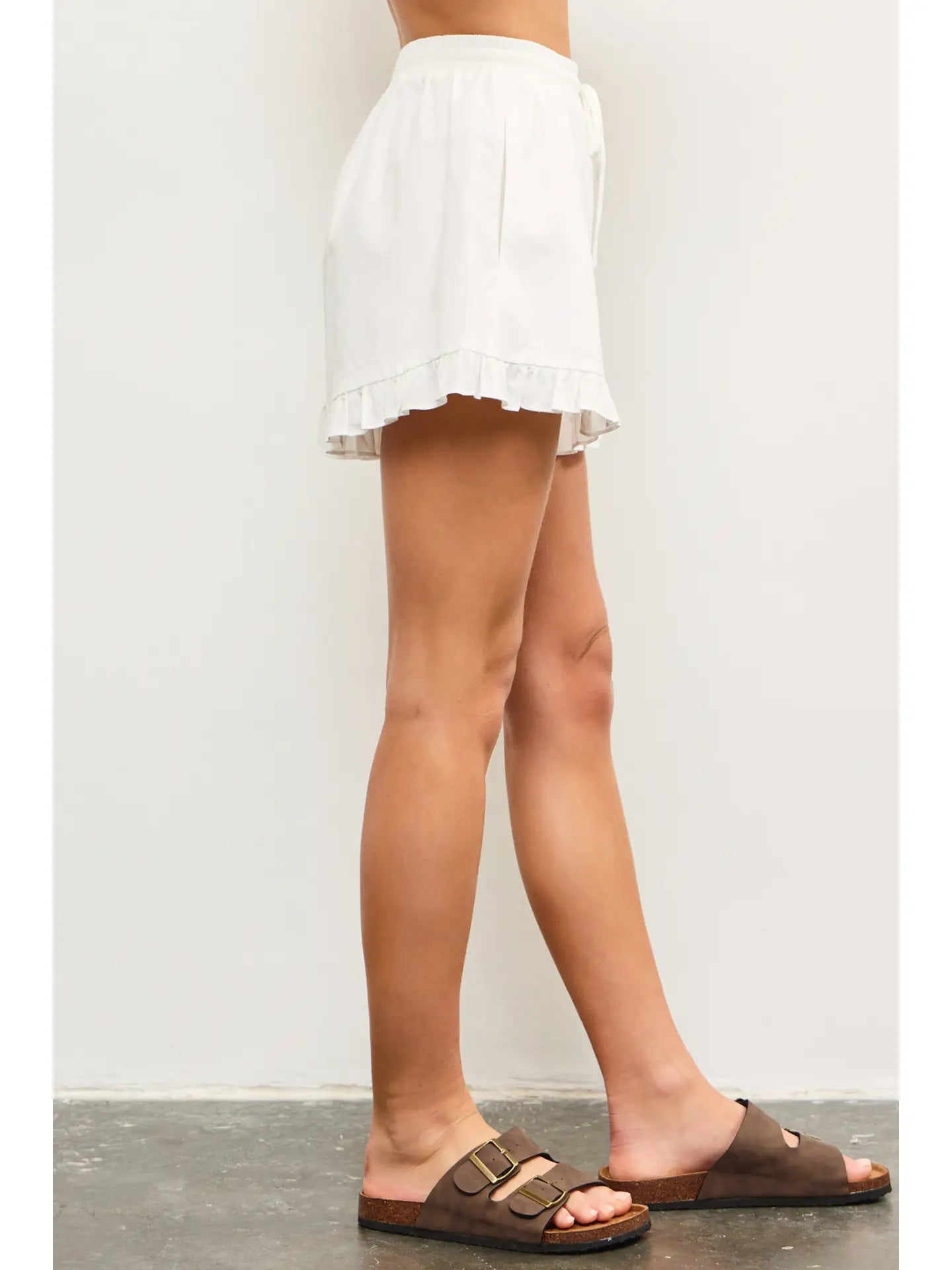AUTUMN RUFFLE SHORTS