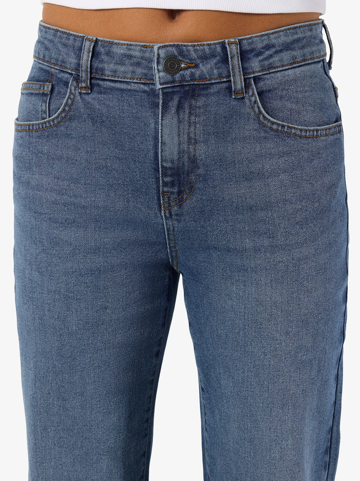 NM YOLANDA MID-RISE STRAIGHT LEG JEANS