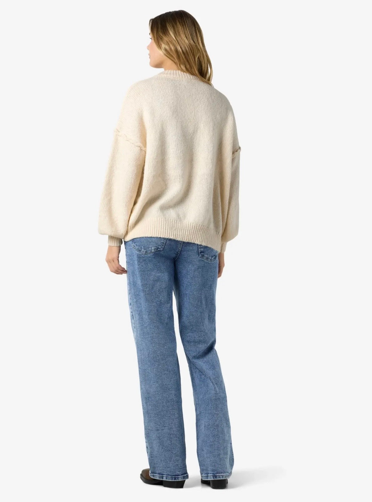 NM LUSIA O-NECK KNIT SWEATER | GRAY & CREAM