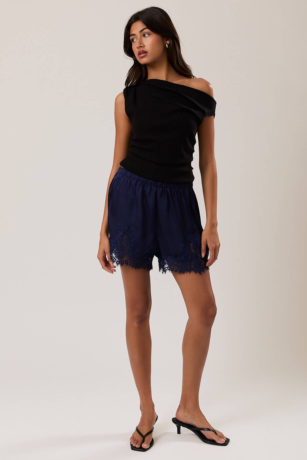LACE TRIM SHORTS