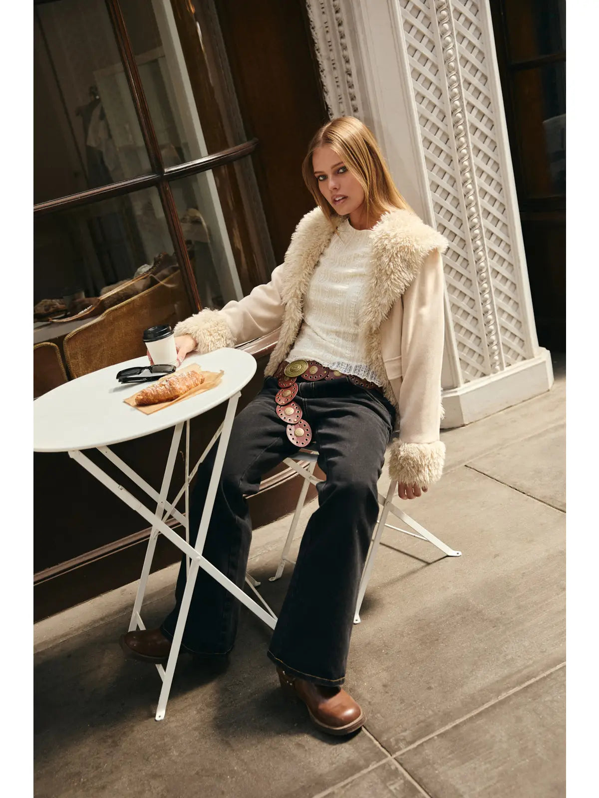 MID-WAIST WESTERN BOOT CUT JEANS