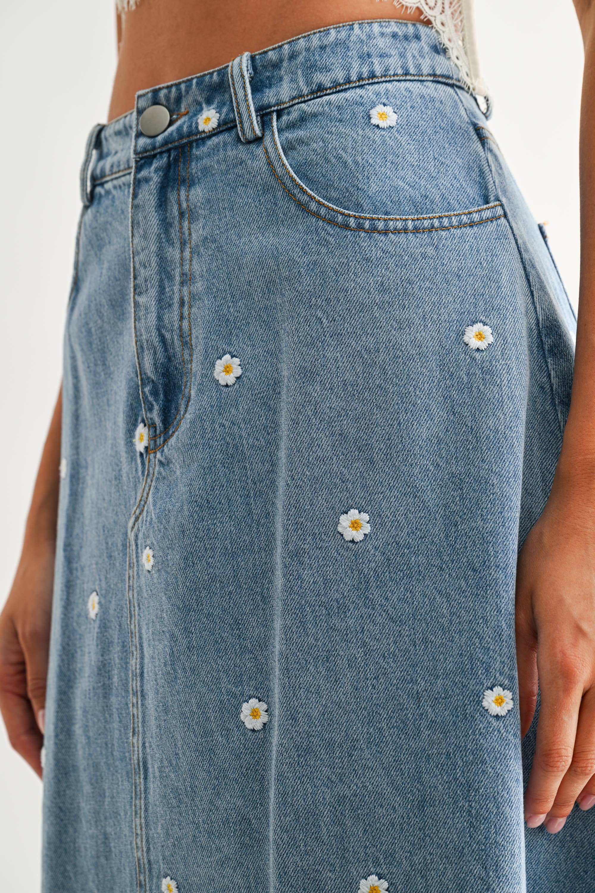 FLOWER DENIM SKIRT