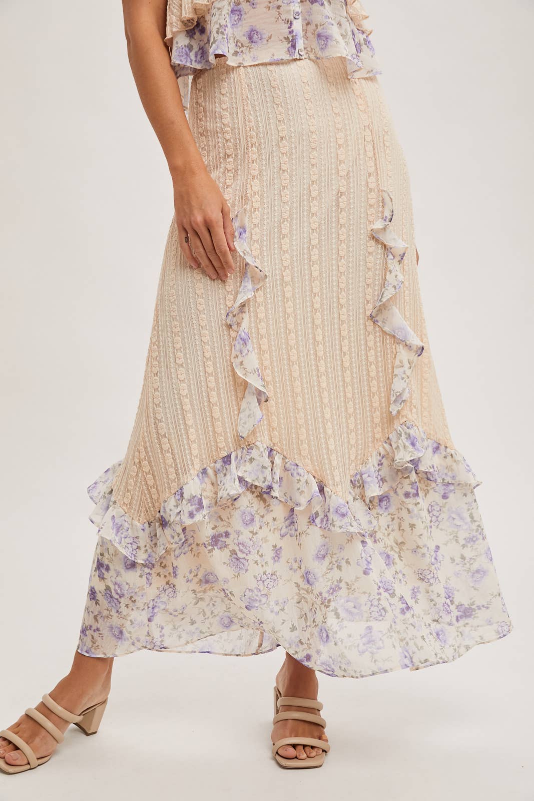 FLORAL PRINT TRIMMED MAXI LACE SKIRT