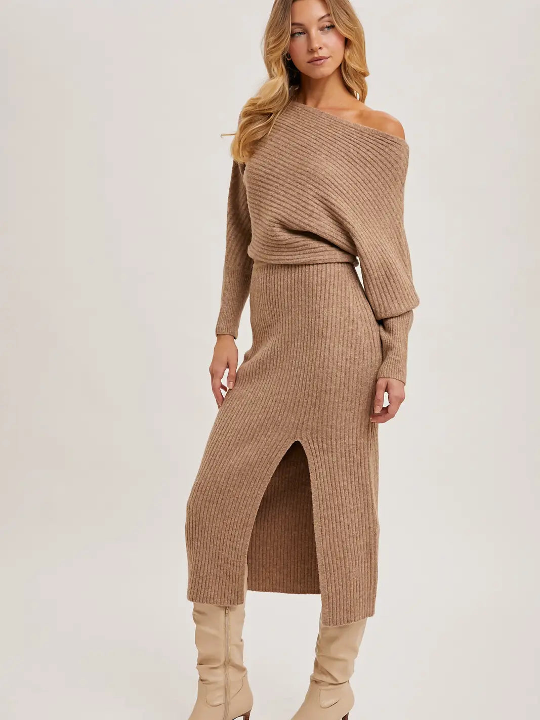 MIDI KNIT SWEATER DRESS